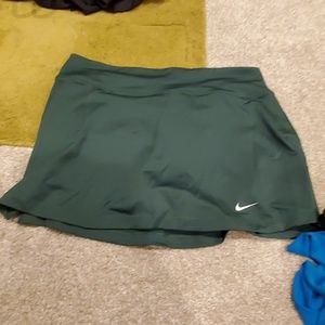 Nike sports skirt, sz L,  euc